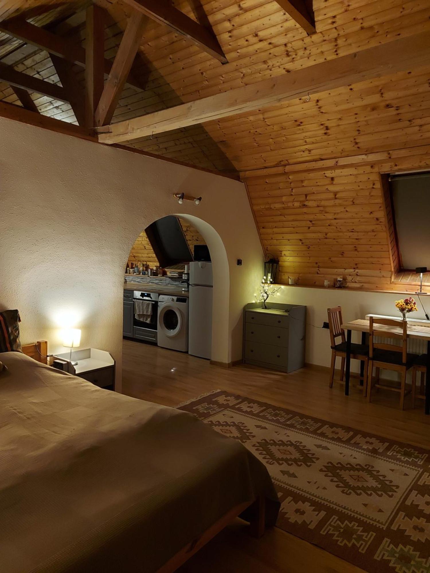 Apartment Attila-apartman *